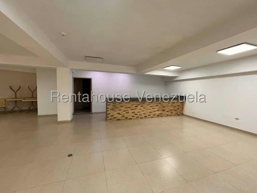 Apartamento (Duplex) en Venta en El Cigarral, Distrito Metropolitano - 68