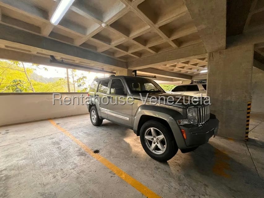 Apartamento (Duplex) en Venta en El Cigarral, Distrito Metropolitano - 73