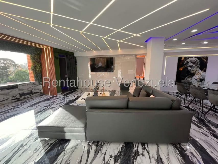 Apartamento (Duplex) en Venta en El Cigarral, Distrito Metropolitano - 9