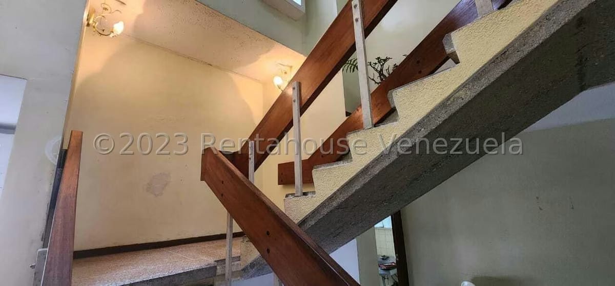 Casa (Multipes Niveles) en Venta en San Bernardino, Distrito Metropolitano - 75