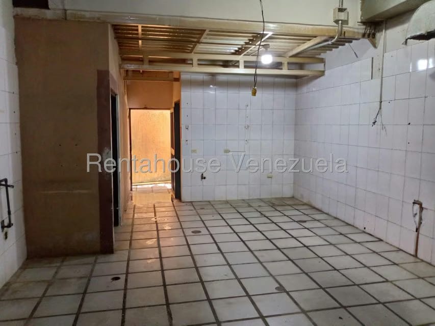 Comercial (Local Comercial) en Venta en Maturin, Monagas - 8