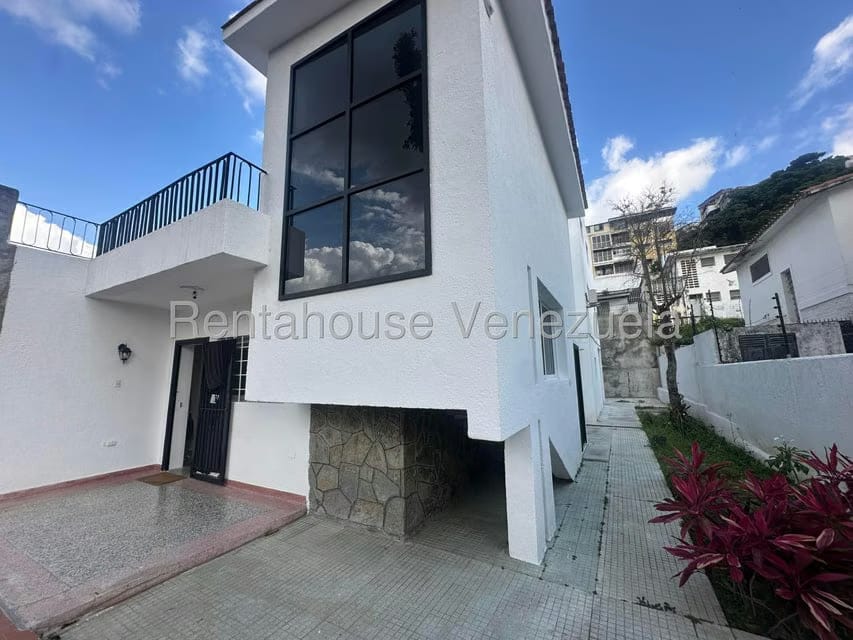 Comercial (Local Comercial) en Alquiler en Santa Monica, Distrito Metropolitano - 2