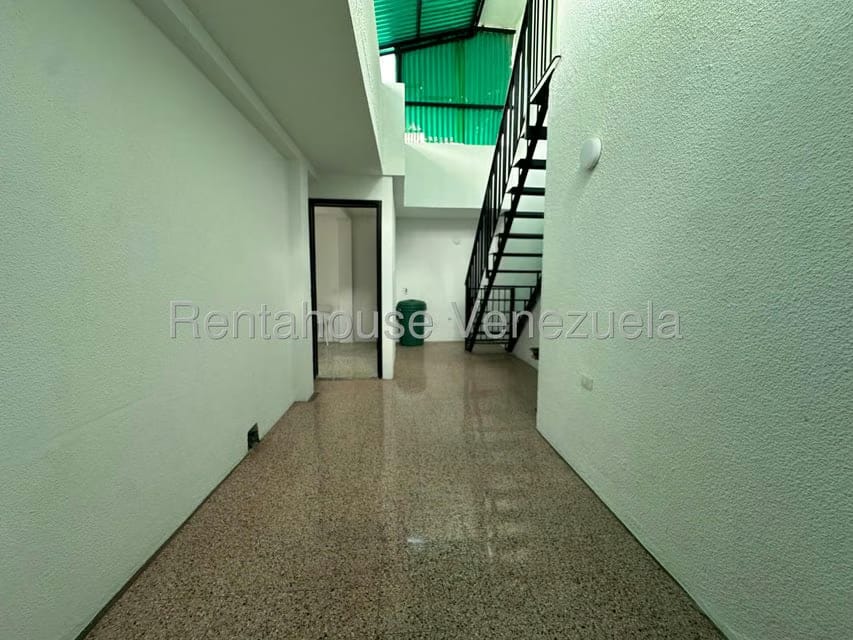 Comercial (Local Comercial) en Alquiler en Santa Monica, Distrito Metropolitano - 13