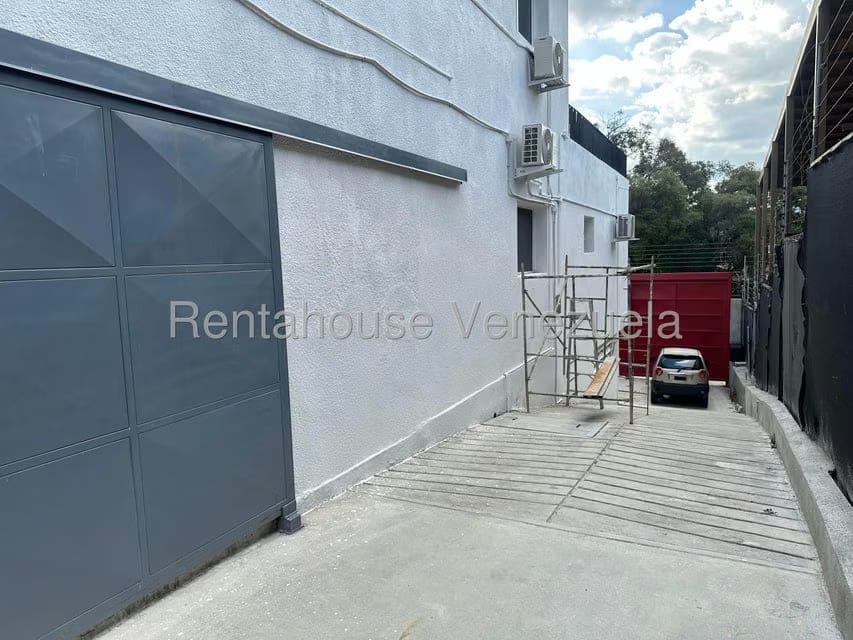 Comercial (Local Comercial) en Alquiler en Santa Monica, Distrito Metropolitano - 5