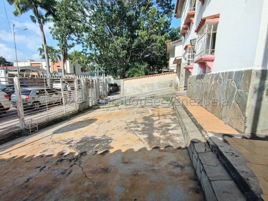 Casa (Duplex) en Alquiler en La Viña, Carabobo - 18