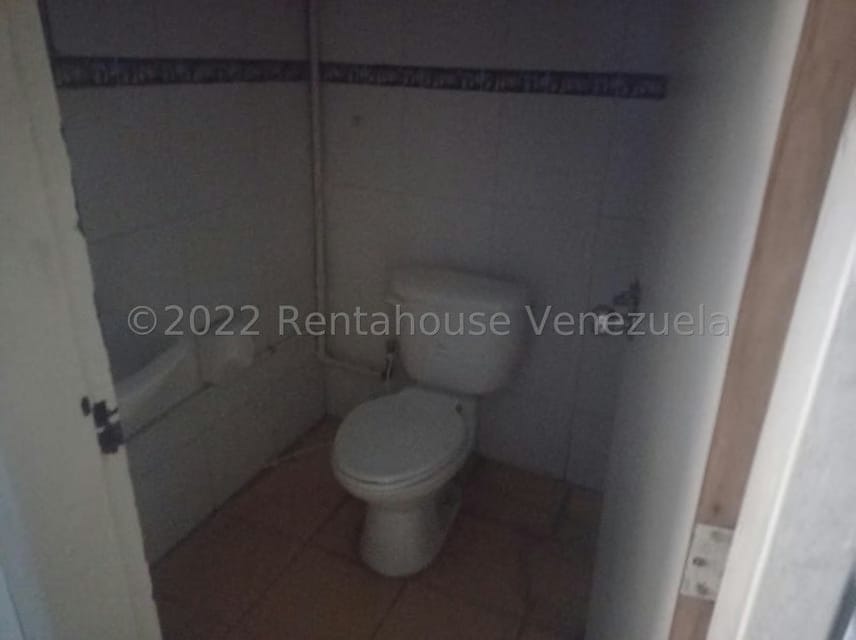 Comercial (Local Comercial) en Alquiler en Parroquia Concepcion, Lara - 16