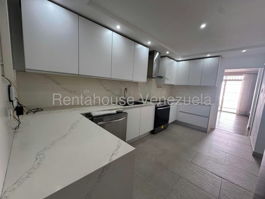 Casa (Duplex) en Venta en Santa Ines, Distrito Metropolitano - 17