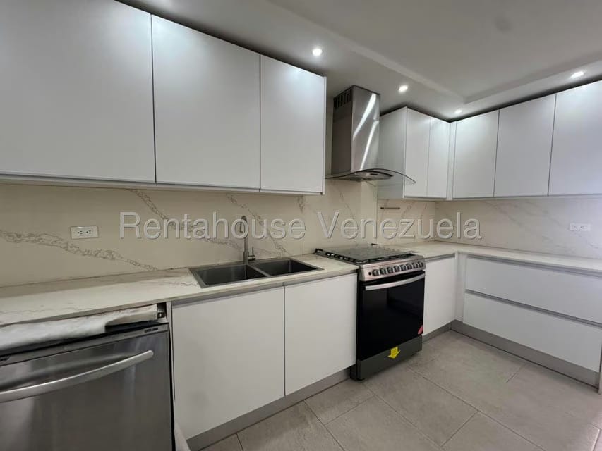Casa (Duplex) en Venta en Santa Ines, Distrito Metropolitano - 21