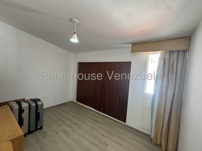 Casa (Duplex) en Venta en Santa Ines, Distrito Metropolitano - 34