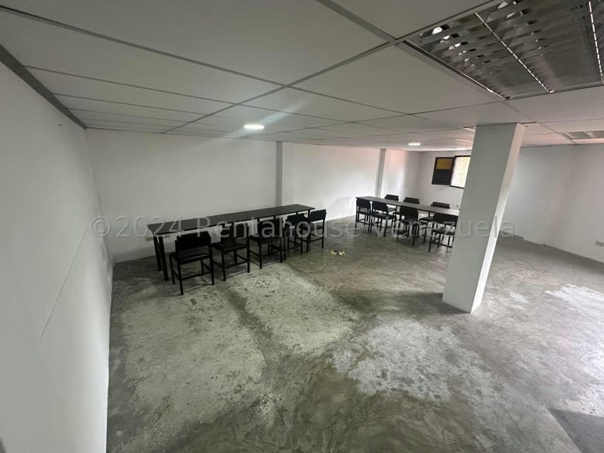 Casa (Colonial) en Venta en El Hatillo, Distrito Metropolitano - 16