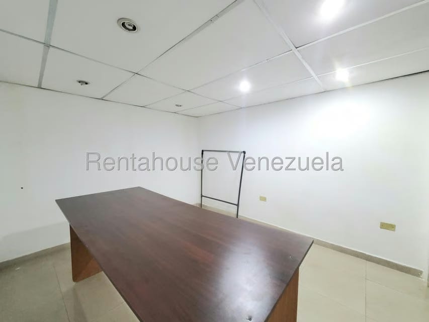 Comercial (Local Comercial) en Alquiler en Avenida Bolivar, Aragua - 14
