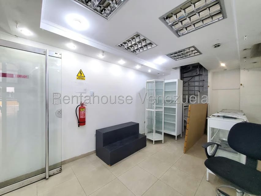Comercial (Local Comercial) en Alquiler en Avenida Bolivar, Aragua - 4