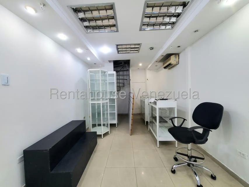 Comercial (Local Comercial) en Alquiler en Avenida Bolivar, Aragua - 5