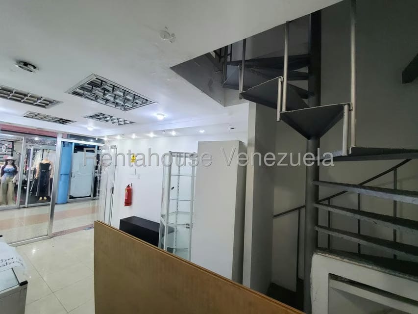 Comercial (Local Comercial) en Alquiler en Avenida Bolivar, Aragua - 8