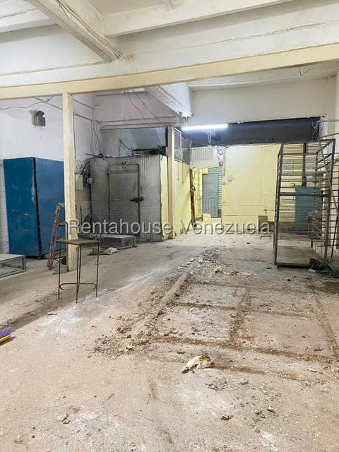 Comercial (Local Comercial) en Alquiler en Parroquia Santa Rosalia, Distrito Metropolitano - 4