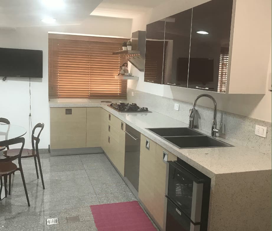 172 MTR VISTA AL AVILA. totalmente equipado - 2