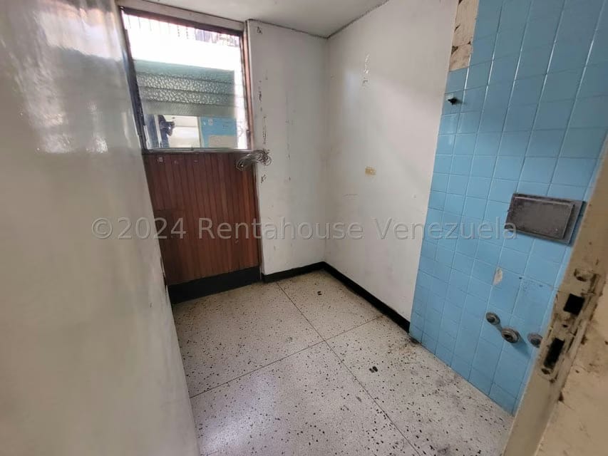 Comercial (Local Comercial) en Venta en Los Rosales, Distrito Metropolitano - 13