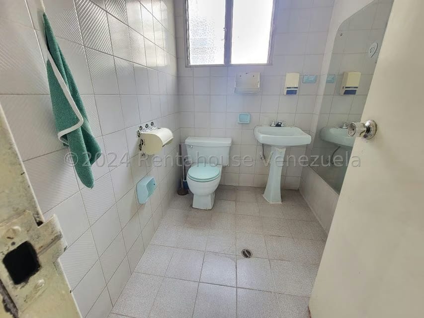 Comercial (Local Comercial) en Venta en Los Rosales, Distrito Metropolitano - 14