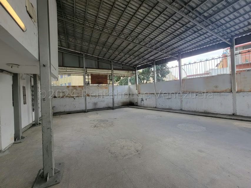 Comercial (Local Comercial) en Venta en Los Rosales, Distrito Metropolitano - 5