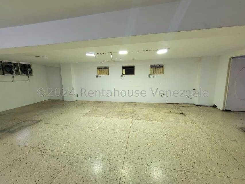 Comercial (Local Comercial) en Venta en Los Rosales, Distrito Metropolitano - 7