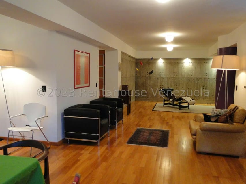Apartamento (1 Nivel) en Venta en Cumbres de Curumo, Distrito Metropolitano - 11
