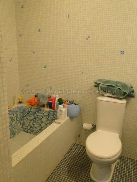 Apartamento (1 Nivel) en Venta en Cumbres de Curumo, Distrito Metropolitano - 24