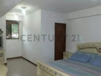 Venta de Apartamento con Amplia terraza en San Antonio de los Altos - 3