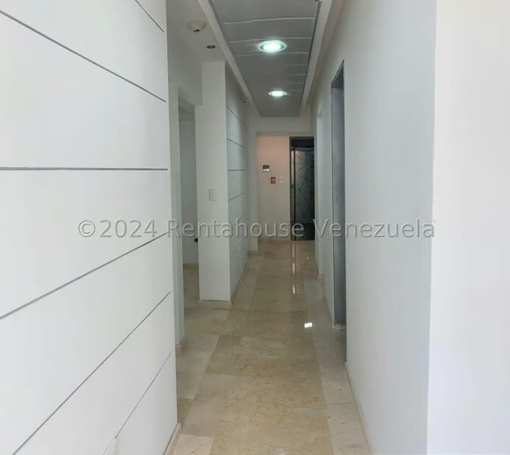 Comercial (Oficina) en Alquiler en Macaracuay, Distrito Metropolitano - 16