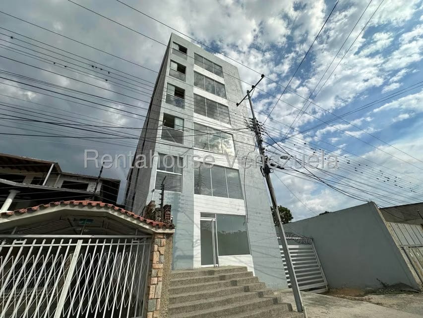 Comercial (Oficina) en Venta en El Limon, Aragua