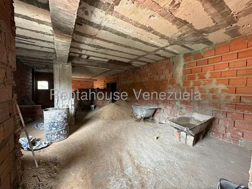 Comercial (Oficina) en Venta en El Limon, Aragua - 8