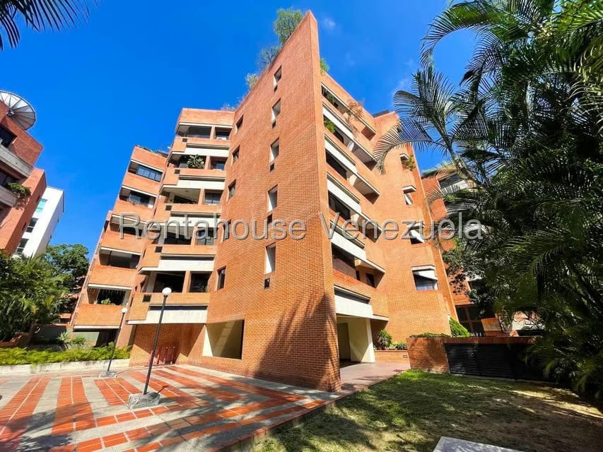 Apartamento (1 Nivel) en Alquiler en Campo Alegre, Distrito Metropolitano