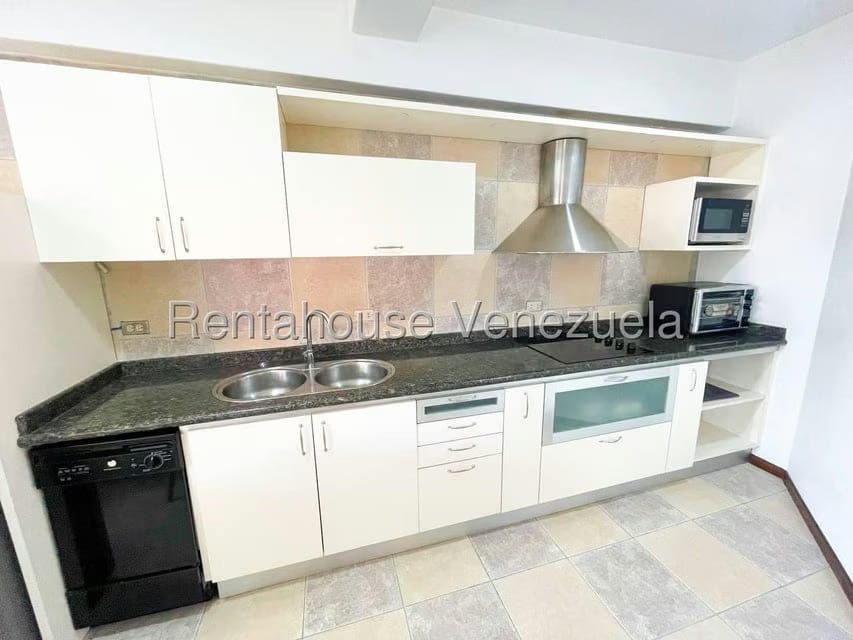 Apartamento (1 Nivel) en Alquiler en Campo Alegre, Distrito Metropolitano - 16
