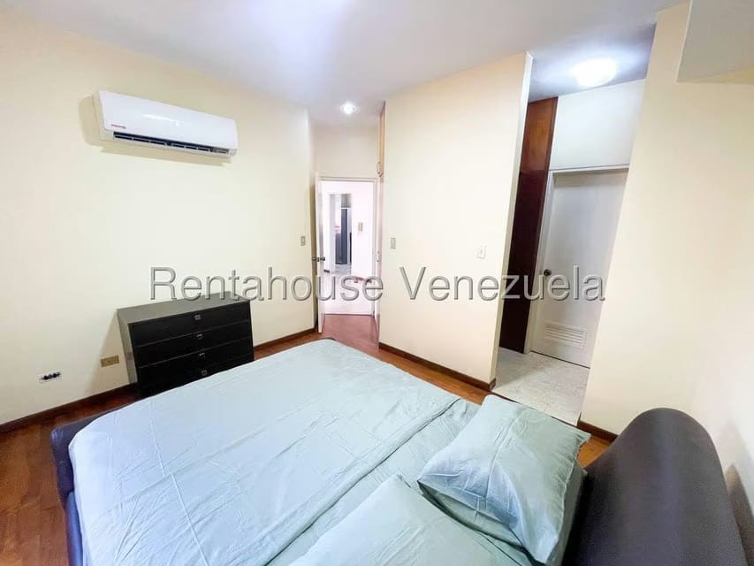 Apartamento (1 Nivel) en Alquiler en Campo Alegre, Distrito Metropolitano - 29