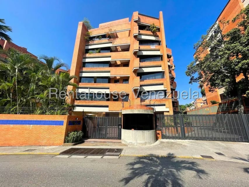 Apartamento (1 Nivel) en Alquiler en Campo Alegre, Distrito Metropolitano - 36