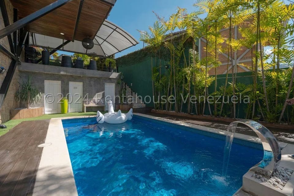 Casa (Multipes Niveles) en Venta en La Escondida, Distrito Metropolitano - 18
