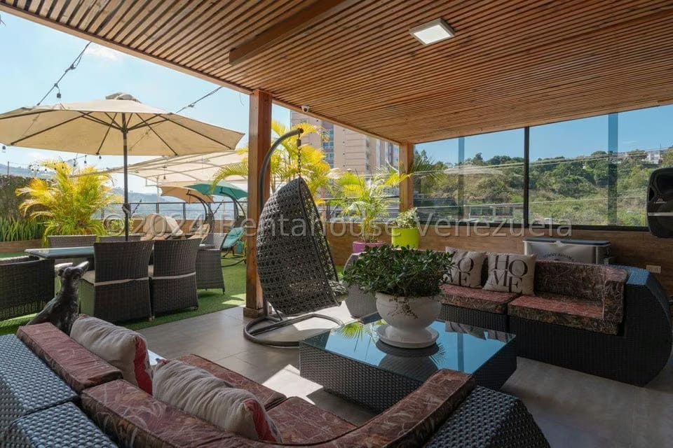 Casa (Multipes Niveles) en Venta en La Escondida, Distrito Metropolitano - 24
