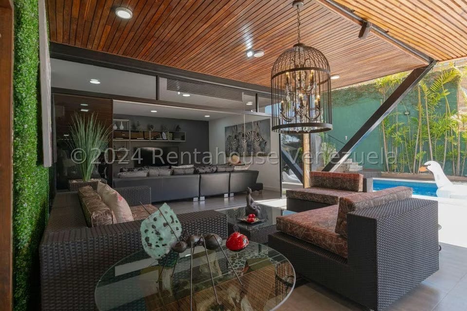 Casa (Multipes Niveles) en Venta en La Escondida, Distrito Metropolitano - 38