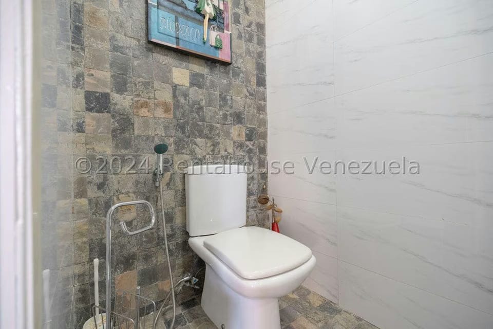 Casa (Multipes Niveles) en Venta en La Escondida, Distrito Metropolitano - 44