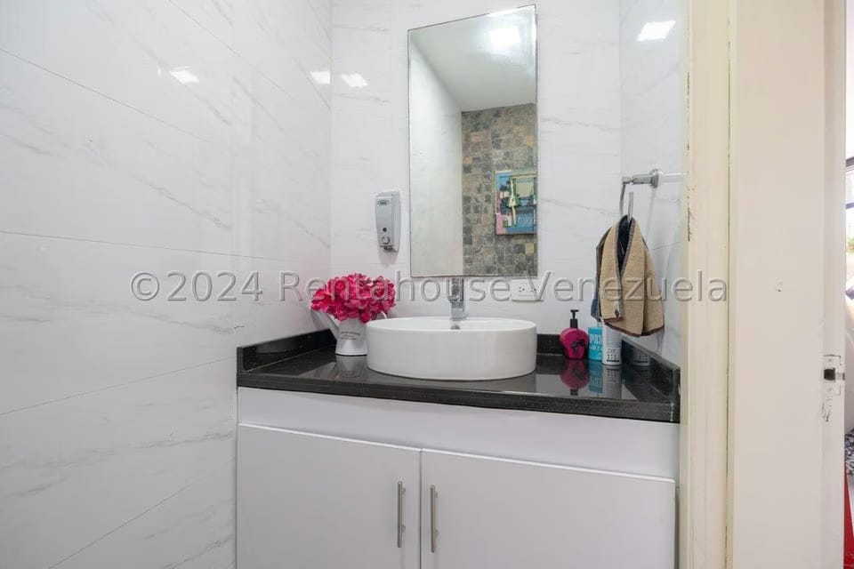 Casa (Multipes Niveles) en Venta en La Escondida, Distrito Metropolitano - 45
