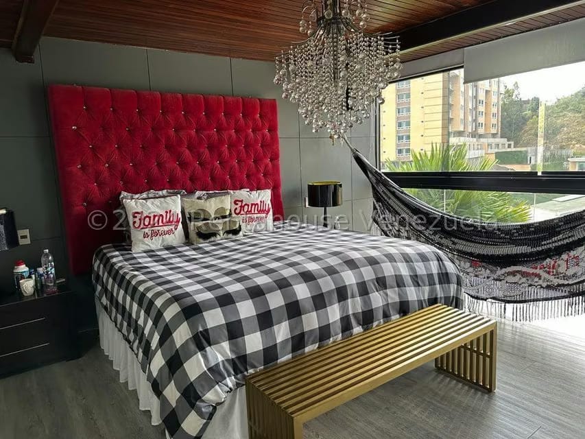 Casa (Multipes Niveles) en Venta en La Escondida, Distrito Metropolitano - 48