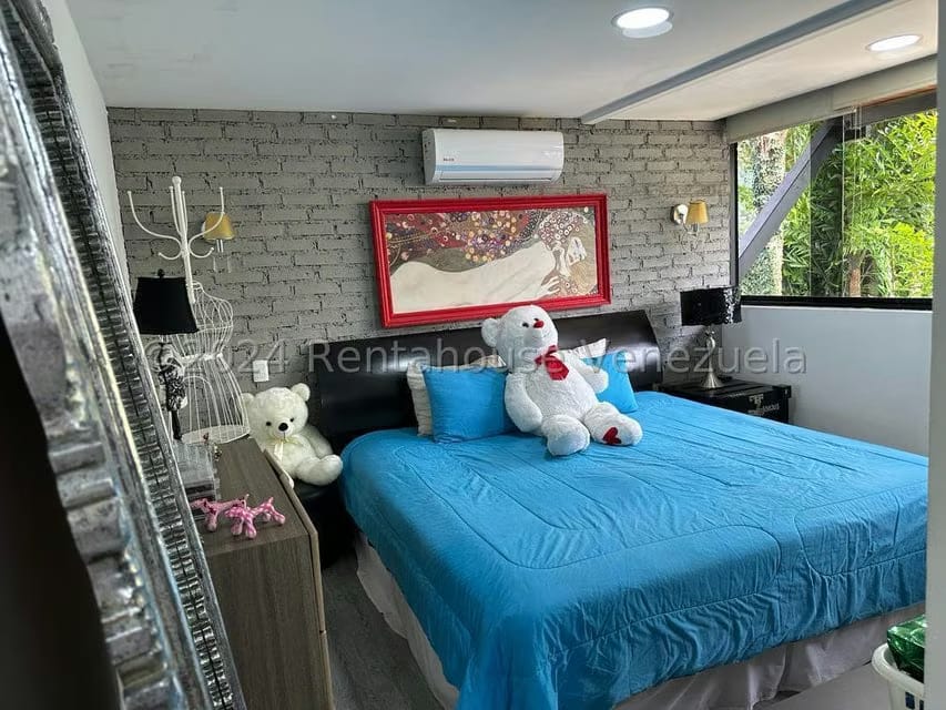 Casa (Multipes Niveles) en Venta en La Escondida, Distrito Metropolitano - 52