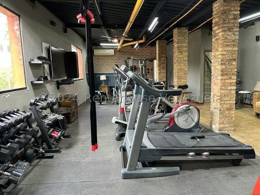 Casa (Multipes Niveles) en Venta en La Escondida, Distrito Metropolitano - 60