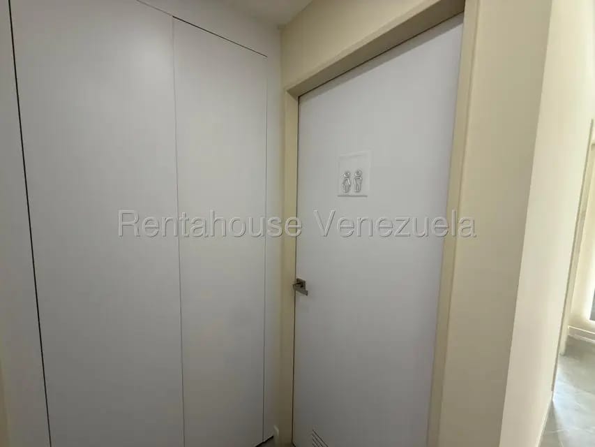 Comercial (Oficina) en Alquiler en Las Mercedes, Distrito Metropolitano - 28
