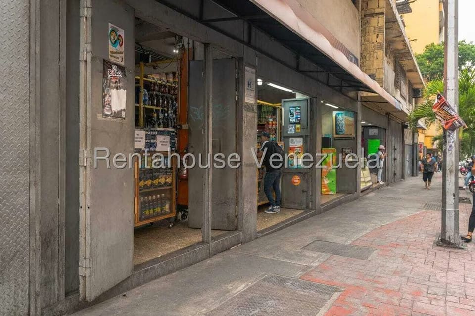 Comercial (Local Comercial) en Venta en Parroquia Santa Rosalia, Distrito Metropolitano - 2