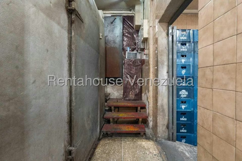 Comercial (Local Comercial) en Venta en Parroquia Santa Rosalia, Distrito Metropolitano - 11