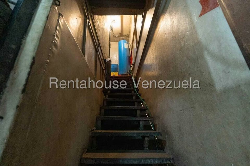 Comercial (Local Comercial) en Venta en Parroquia Santa Rosalia, Distrito Metropolitano - 12