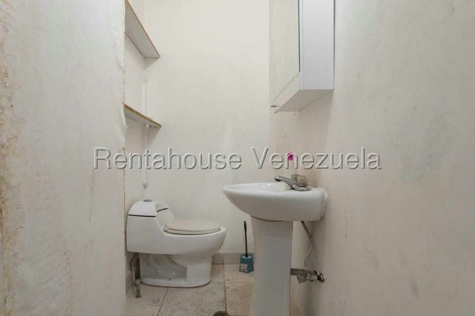Comercial (Local Comercial) en Venta en Parroquia Santa Rosalia, Distrito Metropolitano - 16