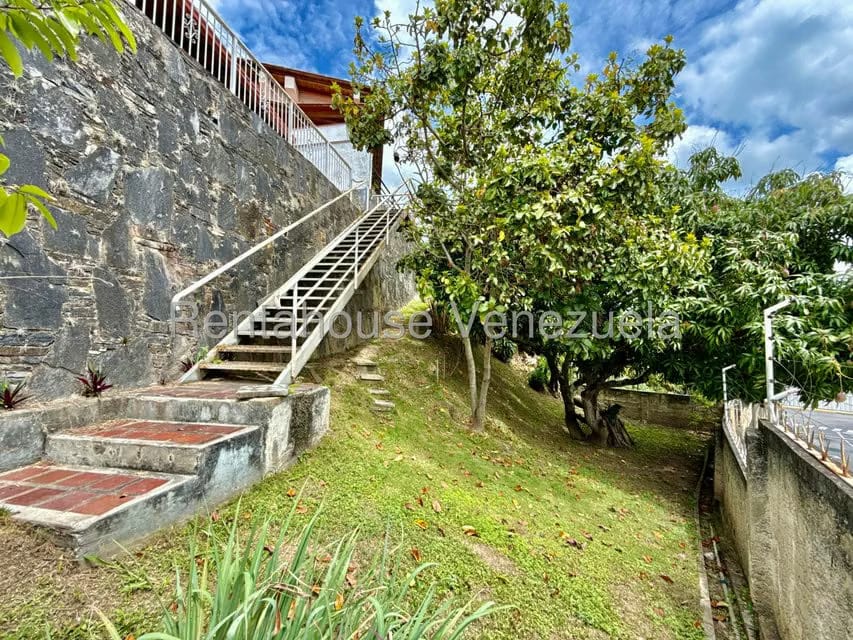 Casa (Multipes Niveles) en Venta en Santa Paula, Distrito Metropolitano - 20