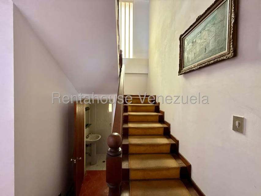Casa (Multipes Niveles) en Venta en Santa Paula, Distrito Metropolitano - 30