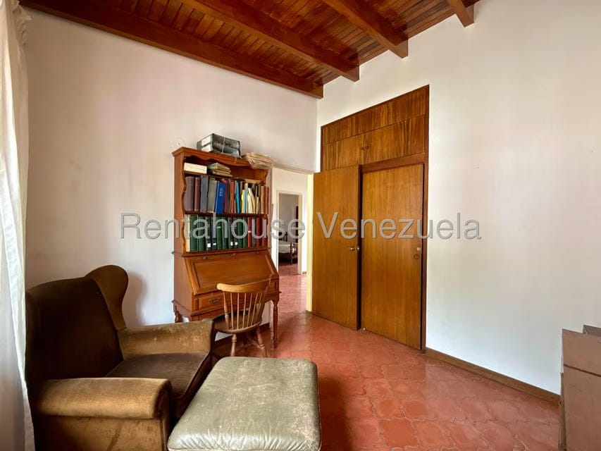 Casa (Multipes Niveles) en Venta en Santa Paula, Distrito Metropolitano - 48